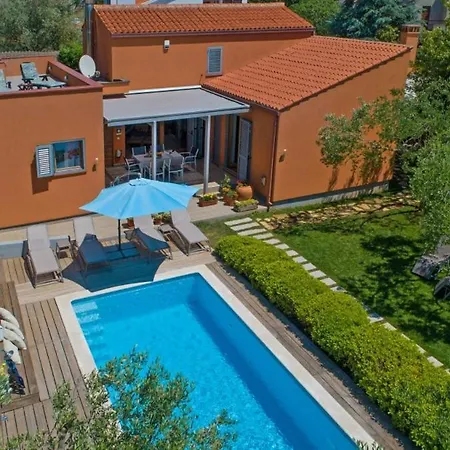 Villa Emili In - Haus Fuer 4-5 Personen *