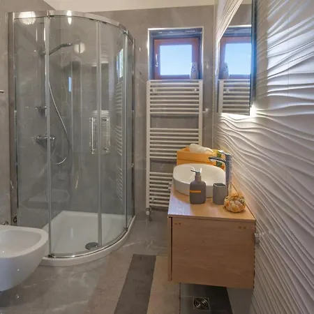 Emili In - Haus Fuer 4-5 Personen Medulin